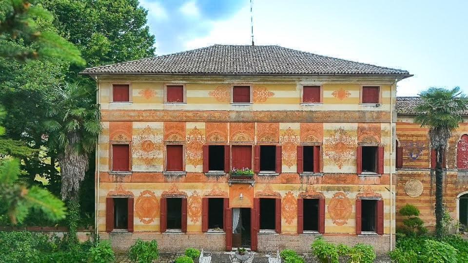 Villa Di Campagna Immersa Nella Natura Zero Branco Buitenkant foto